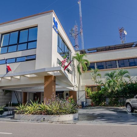 Matum Hotel & Casino サンティアゴ・デ・ロス・カバリェロス エクステリア 写真